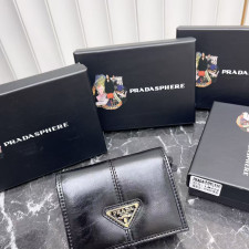 프라다 동전 겸용 지갑